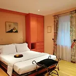 Palazzo Luxury - View To Liston Square & Old Fortress Of Corfu Old Town *