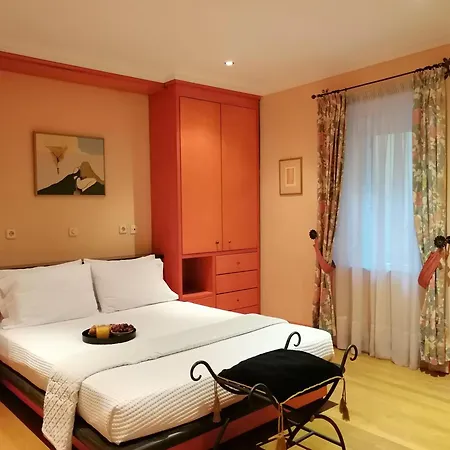 Palazzo Luxury - View To Liston Square & Old Fortress Of Corfu Old Town *